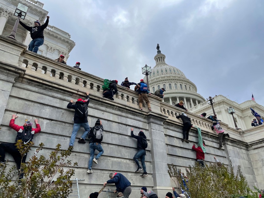 jan-6-committee-storming-the-capitol