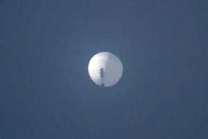 THE U.S. MILITARY SHOT DOWN A CHINESE BALLOON HOVERING IN U.S. AIRSPACE ON SATURDAY. PHOTO: AFP PHOTO / CHASE DOAK