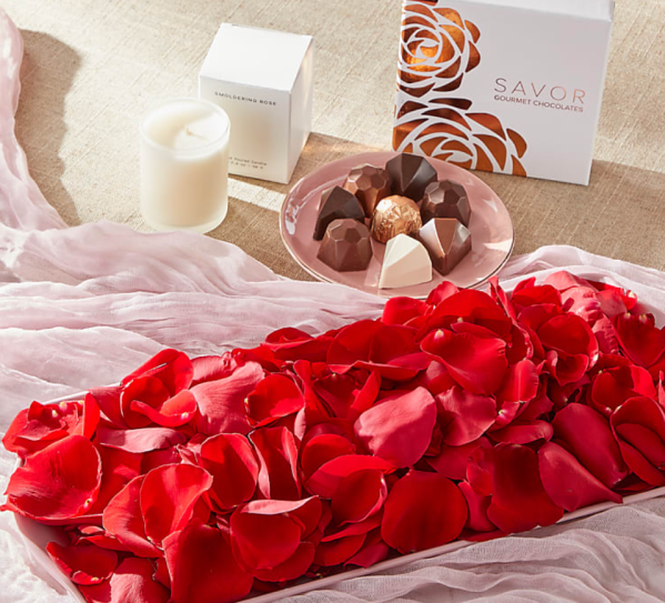 Burning Bed of Roses Gift Sets