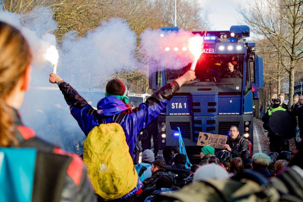 Activist blokkeert