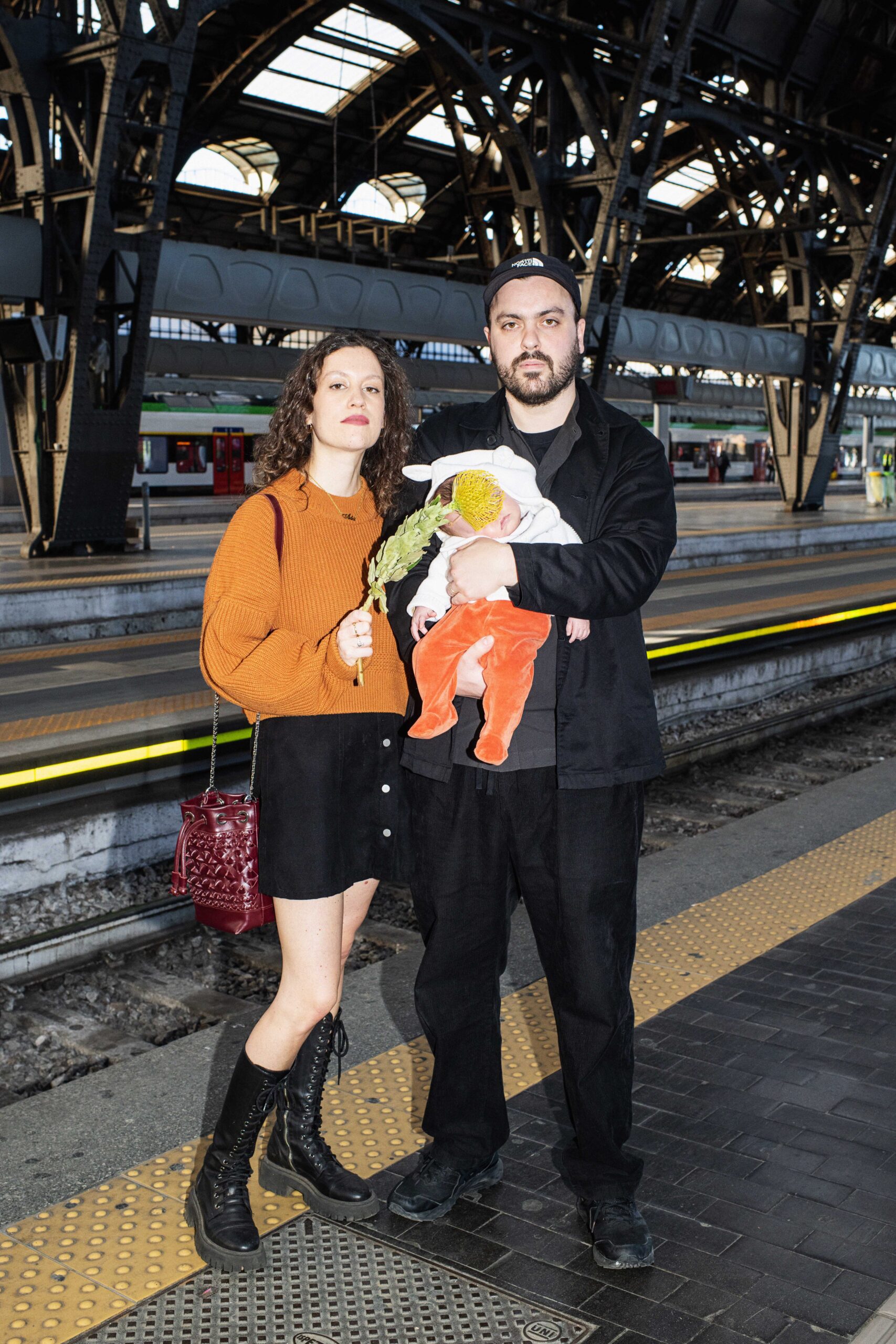 Ritratti dalla Stazione Centrale di Milano, di Niccolò Berretta