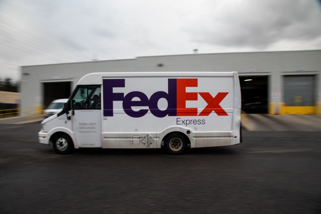 Criminals Are Using Fake FedEx Vans to Smuggle Migrants