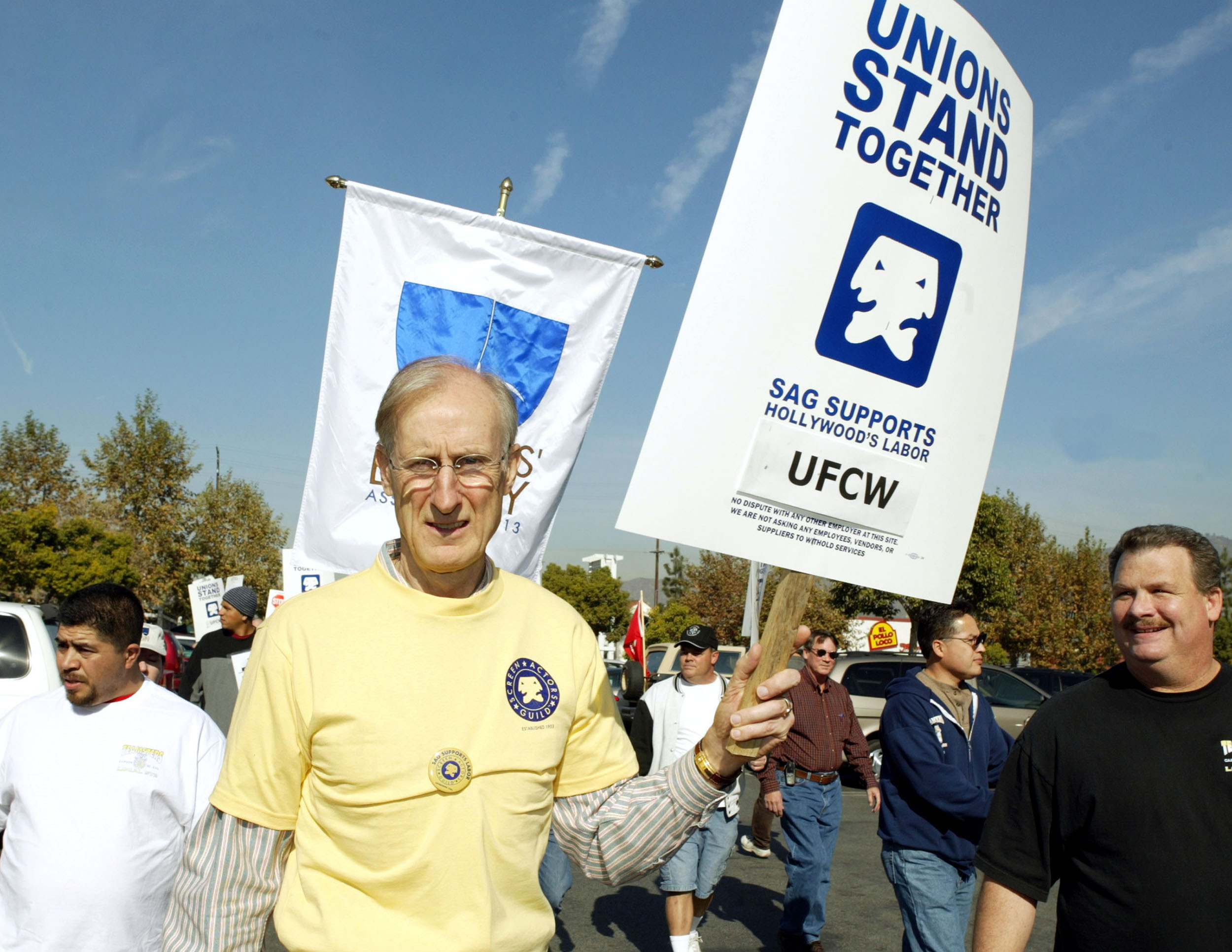 james cromwell succession actor protest hollywood strike 2007