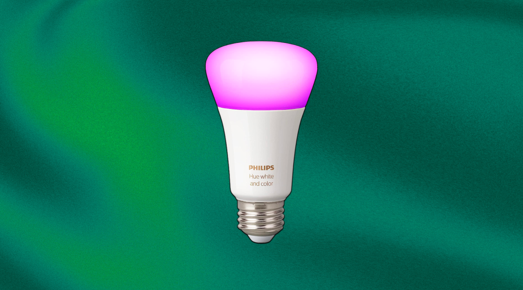 The Philips Hue Light Bulb Made Me the Maestro of Apartment Vibes