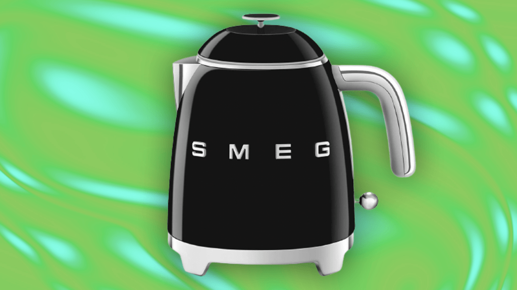 The Smeg Electric Kettle Is 21% Off for Prime Big Deal Days