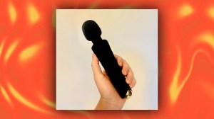 VIVVO  Ava Wand Vibrator Review