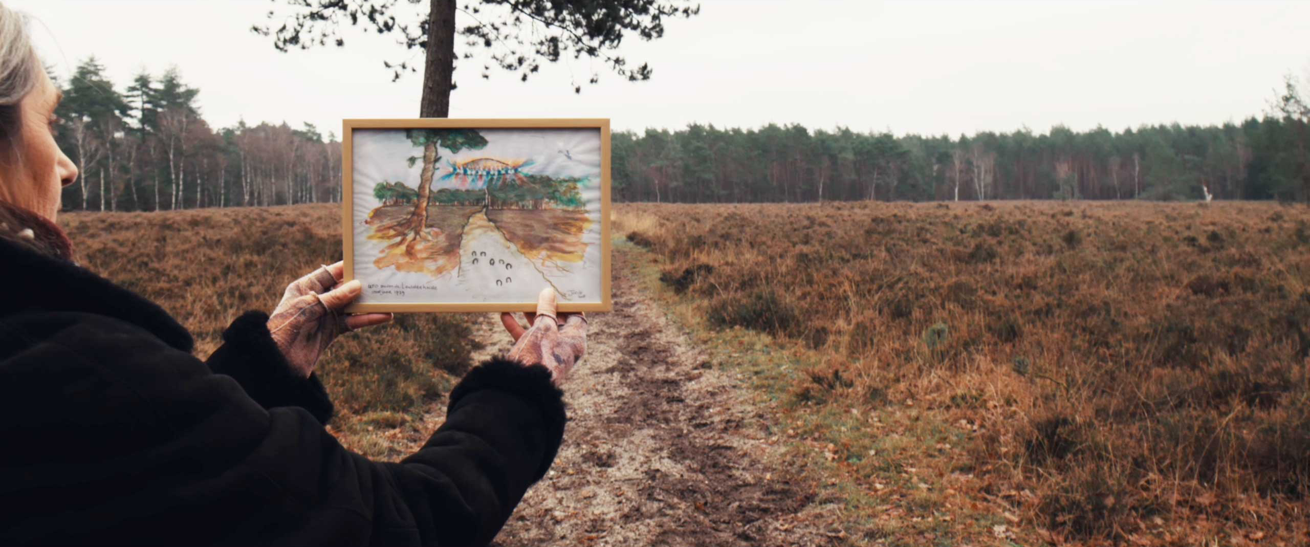 Scene-vrouw-op-paard-uit-De-UFO's-van-Soesterberg.jpg