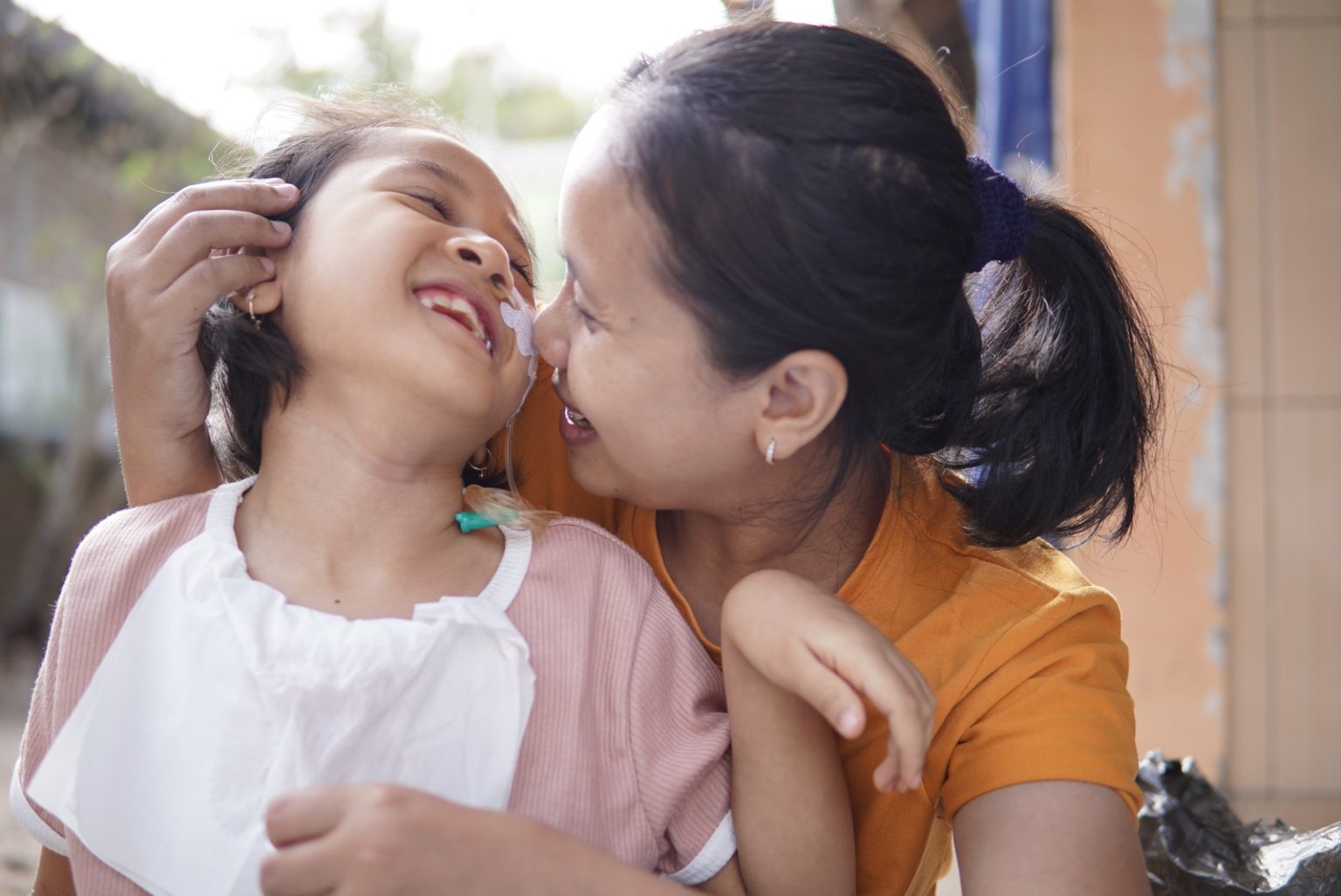 esai foto kisah perempuan hamil melahirkan bpjs kesehatan ruptur urteri kerja perawatan anak project multatuli vice