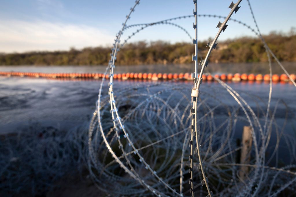 Texas National Guard Just Seized Control of a Key Migrant Crossing—and DOJ Isn’t Happy