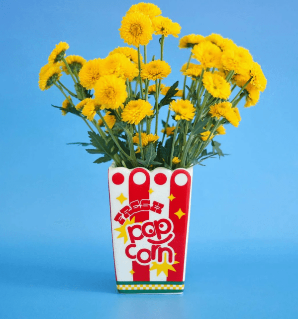 popcorn vase