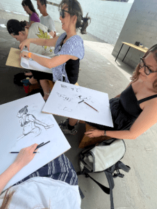 A life drawing class