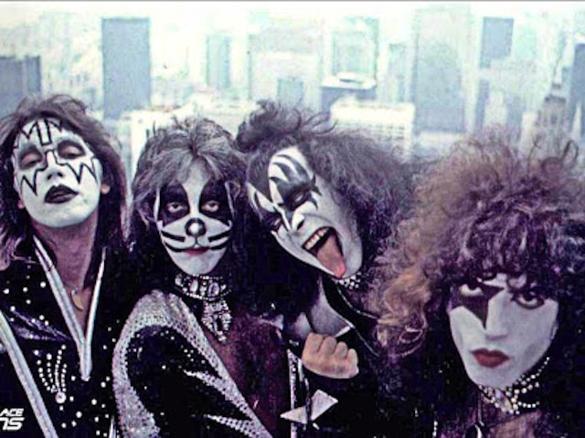 Kiss, 1976