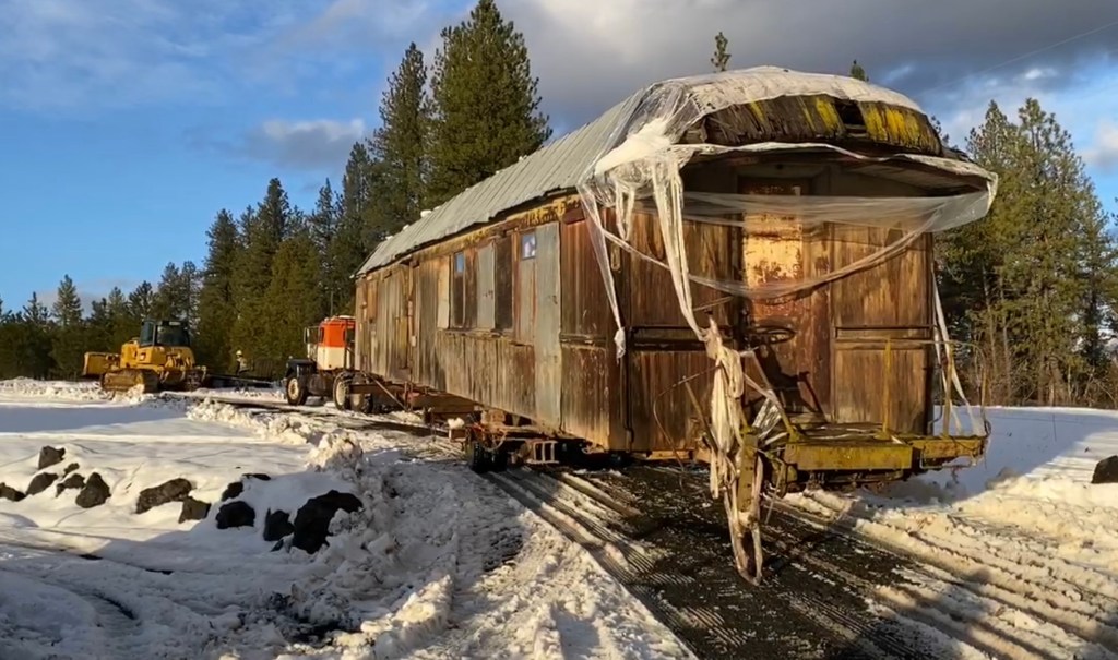 train car airbnb renovation