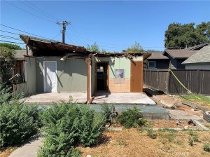 LA house that split in half zillow listing