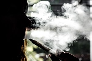 Doctors Drain 2 Liters of ‘Black and Bloody’ Vape Juice from Woman’s Lungs