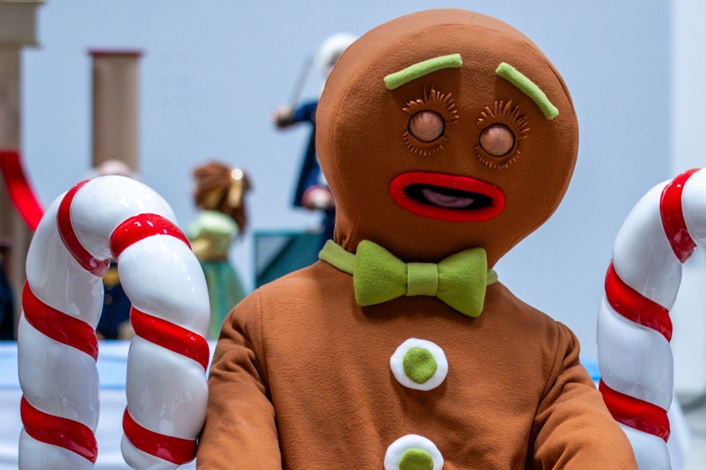 a-gingerbread-man-air-freshener-got-2-suspected-drug-dealers-arrested