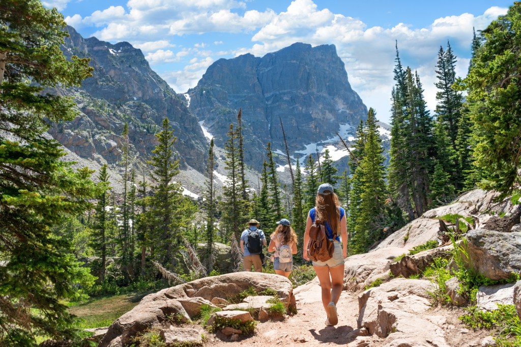 doggy-poop-bags-for-human-hikers-could-soon-be-available-on-trails