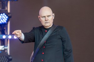 billy-corgan-thinks-this-metallica-song-sounds-awfully-close-to-a-smashing-pumpkins-track