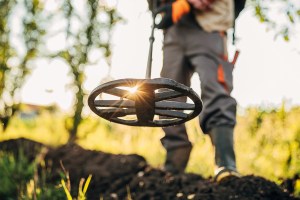 newbie-metal-detectorist-find-trove-of-historical-artifacts-in-danish-bog