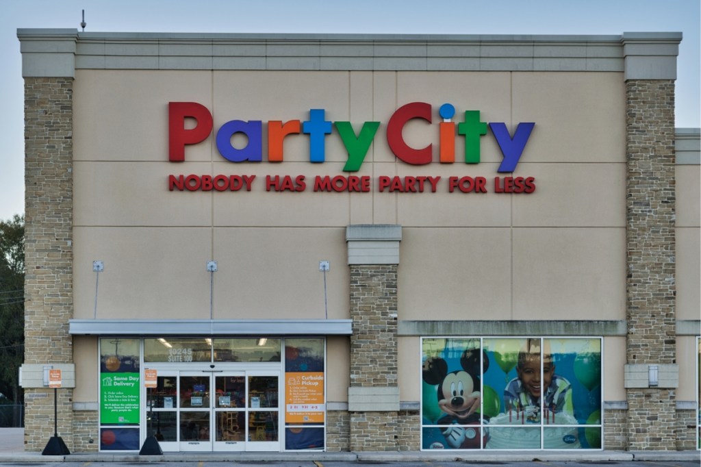 party-city-closing-all-its-stores-thanks-to-private-equity-owners